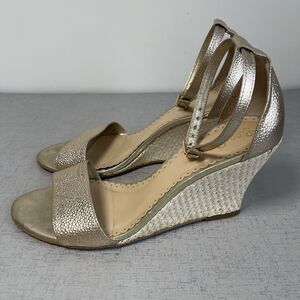 Sandales Lilly Pulitzer - Or, Cuir, Perles Et Cristaux - Taille 7.5 - Neuf Avec Boîte